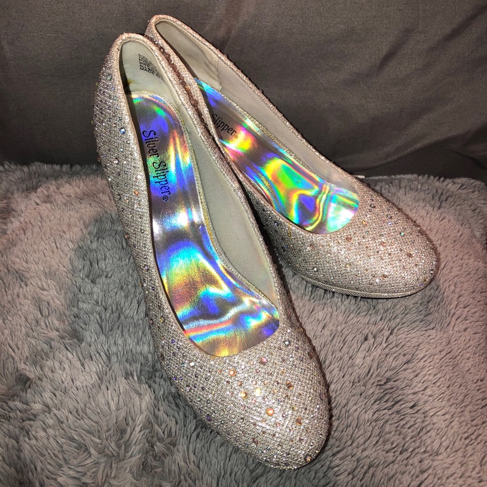 ✨🤍Silver Slipper Glitter High Heels🤍✨